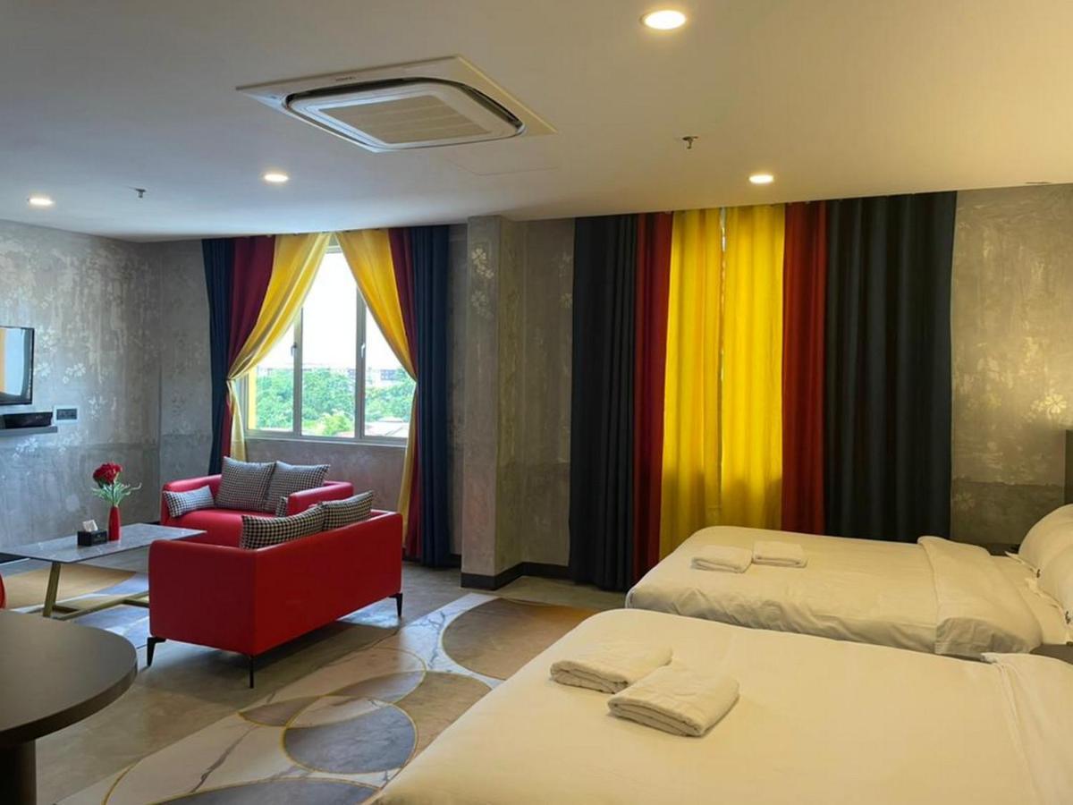 Sri Indar & 4*