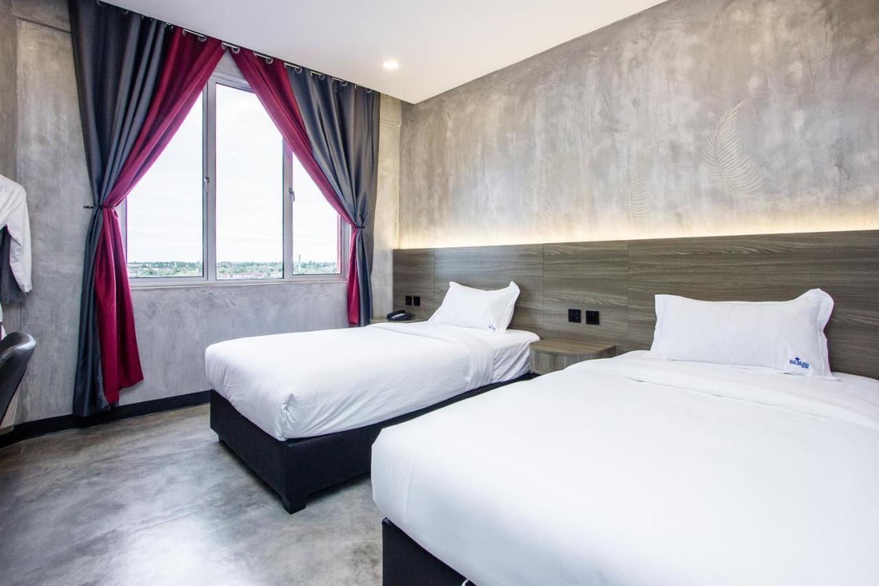 Hotel Sri Indar & Parit Buntar